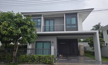 À louer 4 chambres maison à Mueang Phuket, Phuket