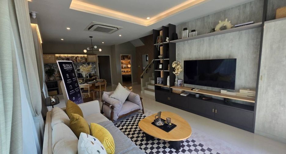Haus zur Miete mit 4 Zimmer in Mueang Phuket, Phuket
