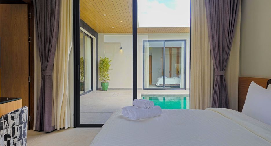 À louer 4 chambres villa à Mueang Phuket, Phuket