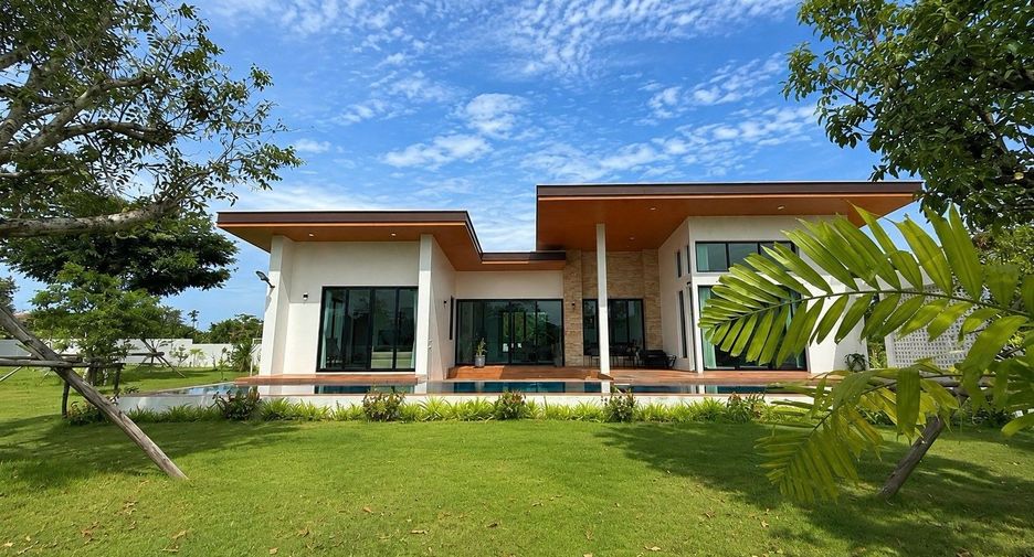 ขาย 3 ห้องนอน วิลล่า ใน ตะกั่วทุ่ง, พังงา