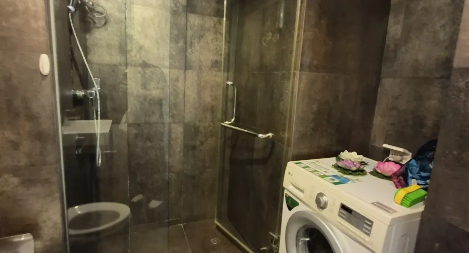For rent 1 bed condo in Khlong Toei, Bangkok