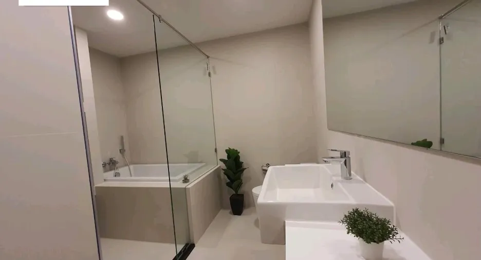 For rent 2 ベッドルーム condo in Khlong Toei, Bangkok