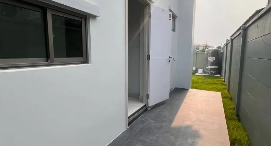 出售 4 卧室 独立屋 在 San Sai, Chiang Mai