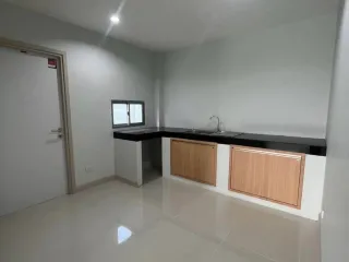 出售 4 卧室 独立屋 在 San Sai, Chiang Mai