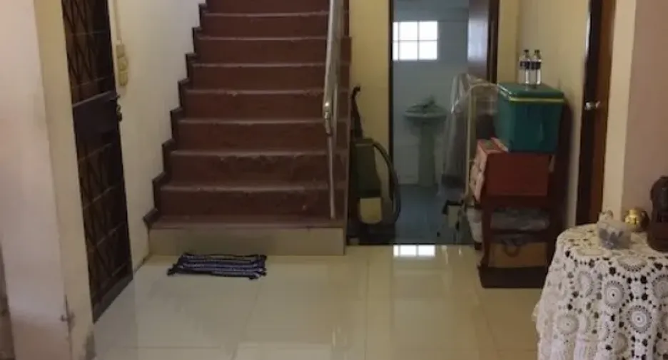 出售 5 卧室 独立屋 在 Chatuchak, 曼谷