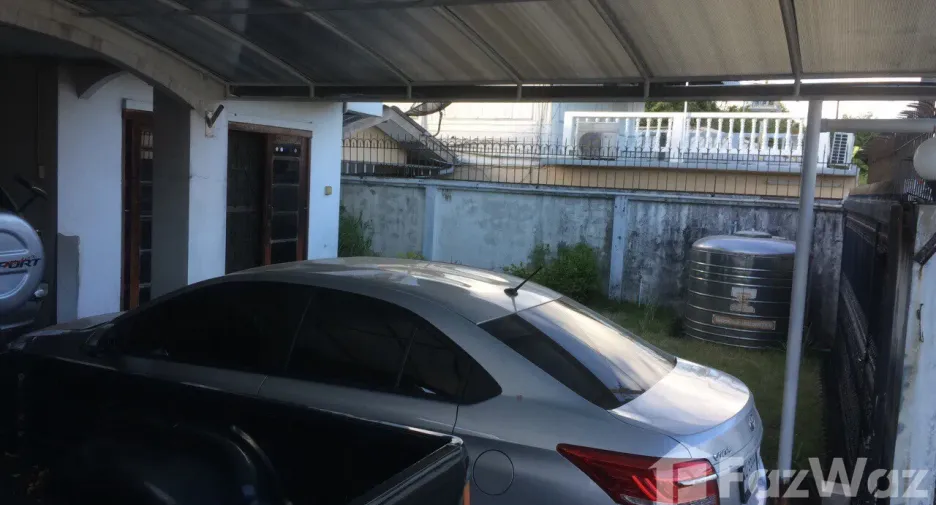 出售 5 卧室 独立屋 在 Chatuchak, 曼谷