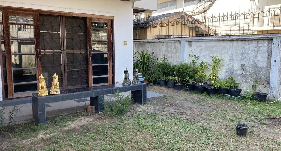 Casa en venta de 5 habitaciones en Chatuchak, Bangkok