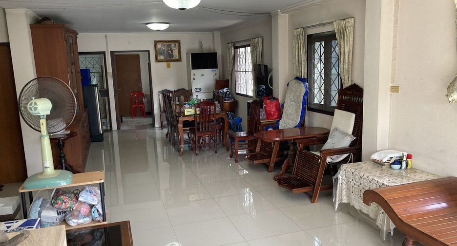 Casa en venta de 5 habitaciones en Chatuchak, Bangkok