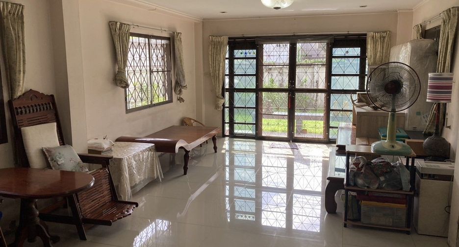 Casa en venta de 5 habitaciones en Chatuchak, Bangkok