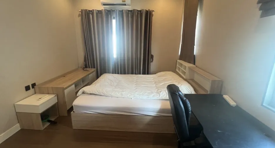 ให้เช่า 4 ห้องนอน บ้านเดี่ยว ใน บางกะปิ, กรุงเทพฯ