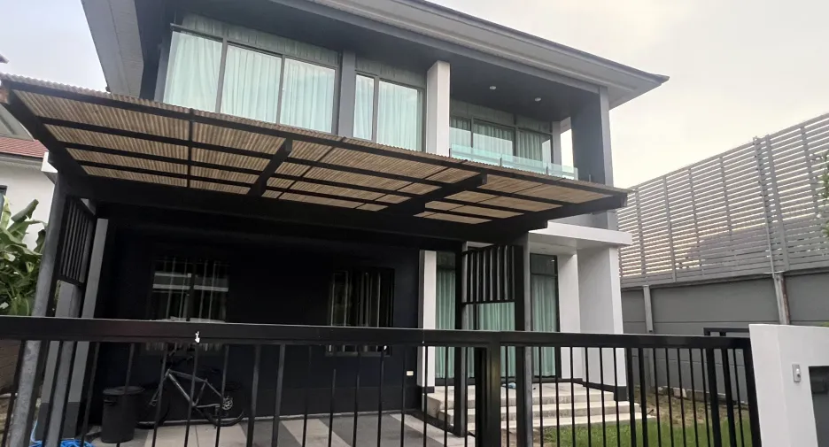 ให้เช่า 4 ห้องนอน บ้านเดี่ยว ใน บางกะปิ, กรุงเทพฯ