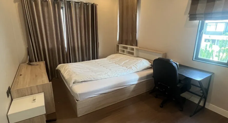 ให้เช่า 4 ห้องนอน บ้านเดี่ยว ใน บางกะปิ, กรุงเทพฯ