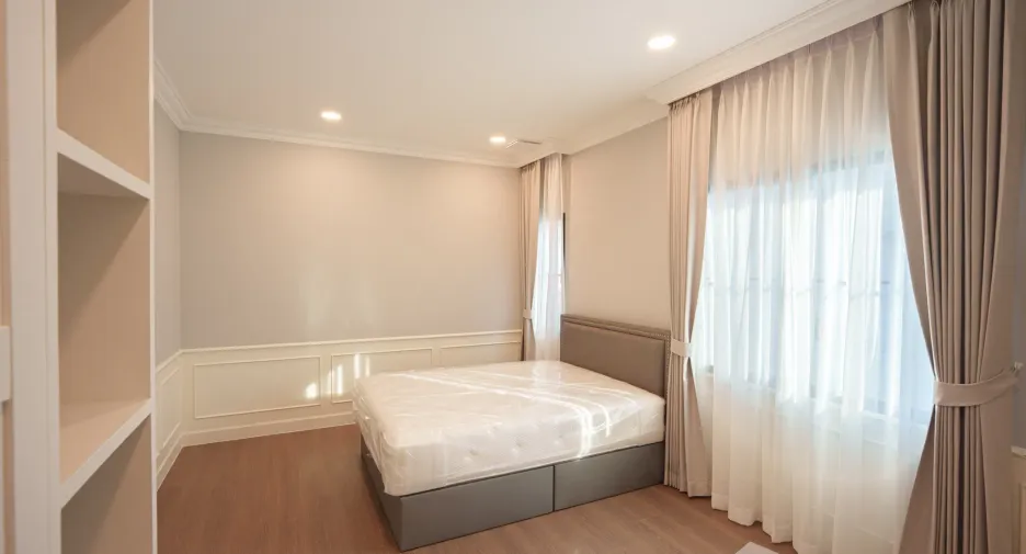 出售 和 出租 4 卧室 独立屋 在 Bang Phli, Samut Prakan