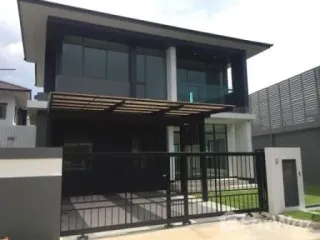 ให้เช่า 4 ห้องนอน บ้านเดี่ยว ใน บางกะปิ, กรุงเทพฯ