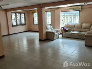 Casa en venta de 4 habitaciones en Mueang Samut Prakan, Samut Prakan