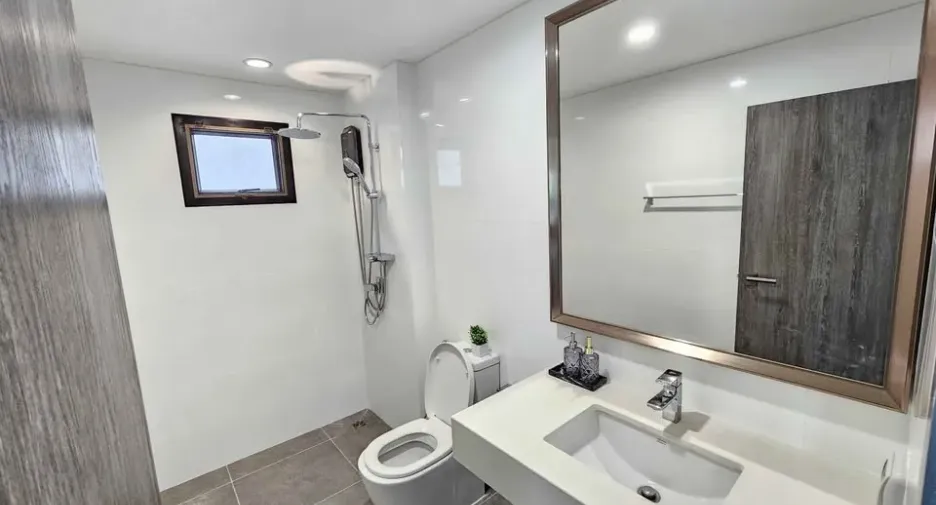 For rent 4 bedrooms house in Prawet, Bangkok