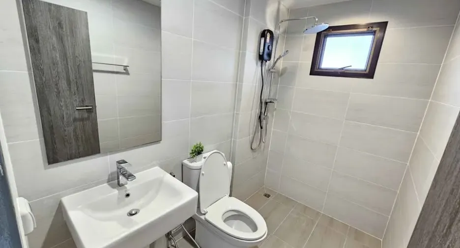 For rent 4 bedrooms house in Prawet, Bangkok