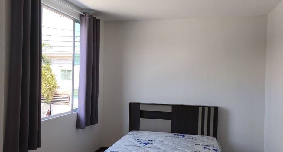 For rent 3 bedrooms townhouse in Bang Phli, Samut Prakan