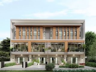 For sale 4 ベッドルーム townhouse in Prawet, Bangkok