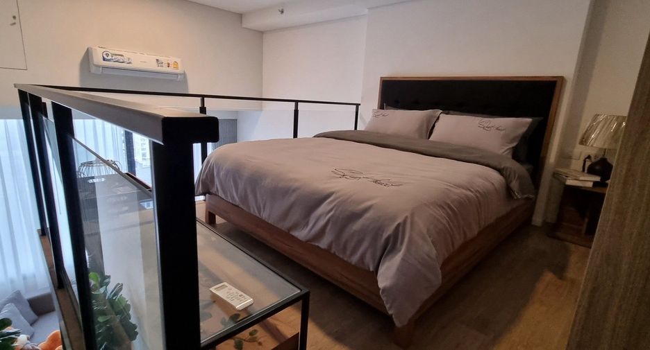 À louer 1 chambre condo à Phra Khanong, Bangkok
