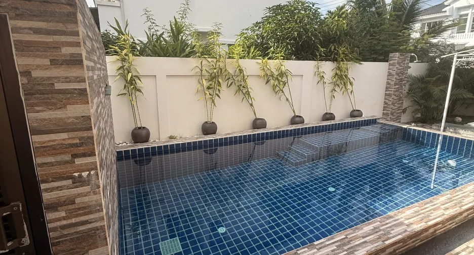 À vendre et à louer 3 chambres villa à Mueang Phuket, Phuket