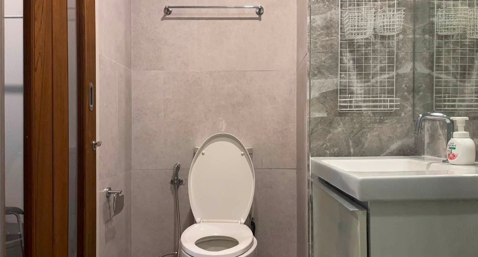 For rent 1 bed condo in Pathum Wan, Bangkok