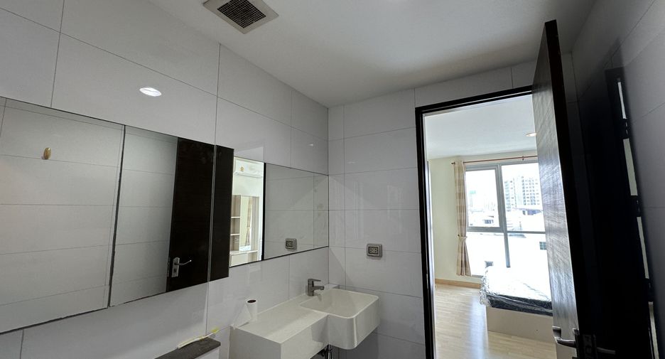 Condo en venta de 1 habitaciones en Huai Khwang, Bangkok