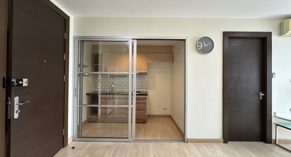 Condo en venta de 1 habitaciones en Huai Khwang, Bangkok