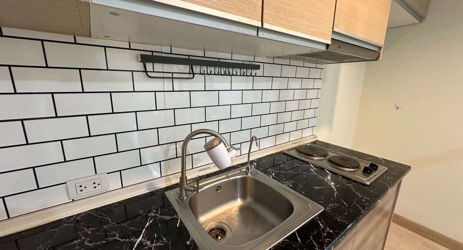 Condo en venta de 1 habitaciones en Huai Khwang, Bangkok