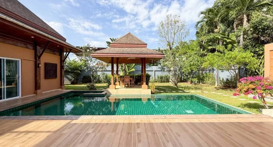 À vendre et à louer 3 chambres villa à Mueang Phuket, Phuket