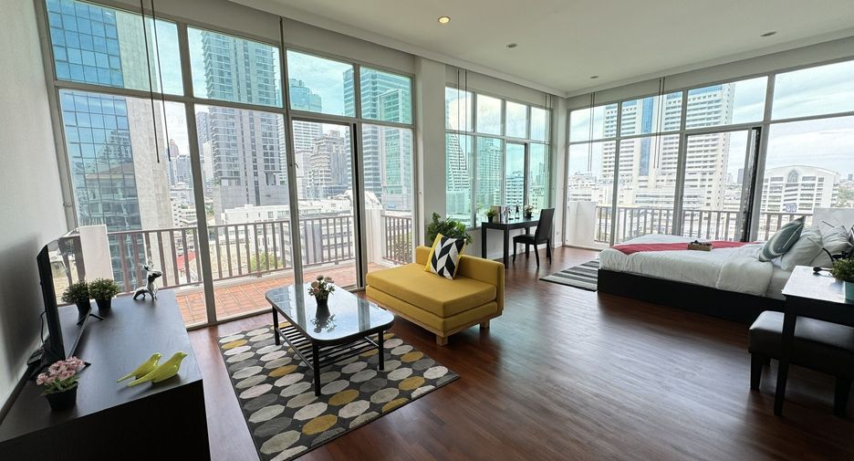 À louer 4 chambres condo à Sathon, Bangkok