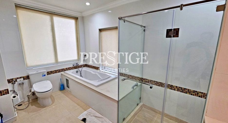 For rent 2 bedrooms condo in Bang Lamung, Chonburi