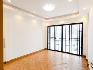For sale 4 ベッドルーム house in Wang Thonglang, Bangkok