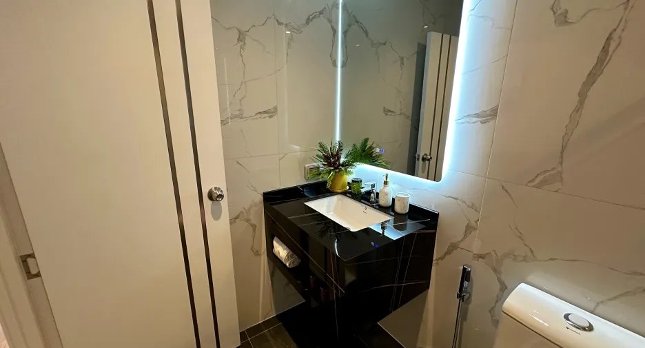 For sale studio condo in Bang Lamung, Chonburi