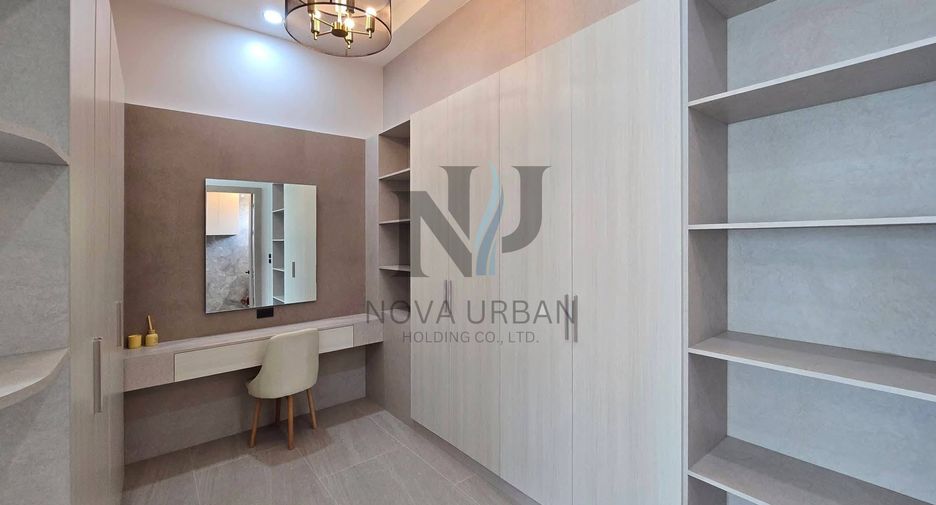 À vendre 4 chambres villa à Bang Lamung, Chonburi