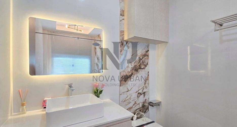 À vendre 4 chambres villa à Bang Lamung, Chonburi
