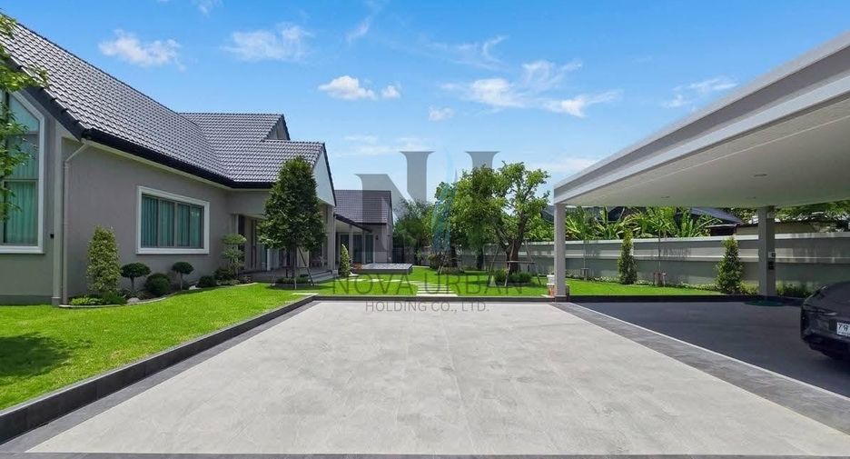 À vendre 4 chambres villa à Bang Lamung, Chonburi