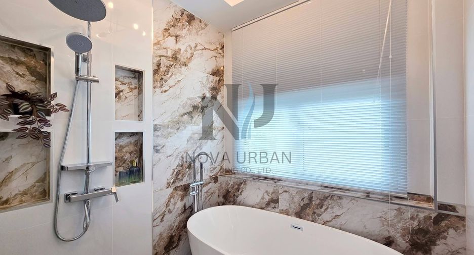 À vendre 4 chambres villa à Bang Lamung, Chonburi