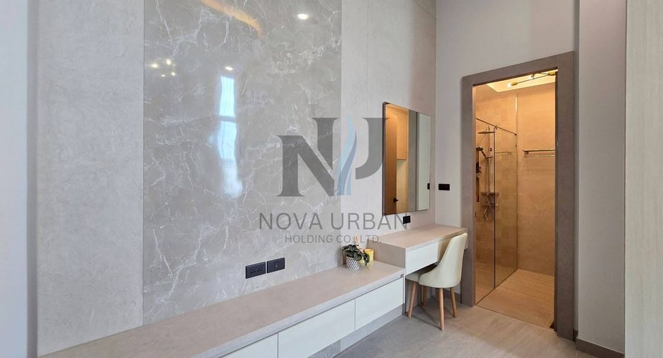 À vendre 4 chambres villa à Bang Lamung, Chonburi