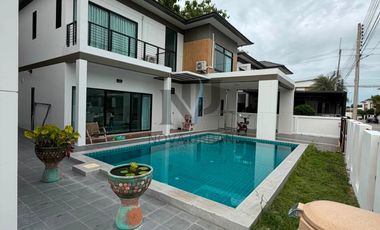 For rent 8 bedrooms house in Bang Lamung, Chonburi