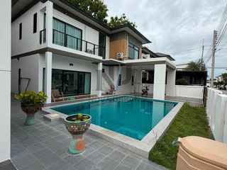 For Rent 8 Bedroom House In Bang Lamung, Chonburi