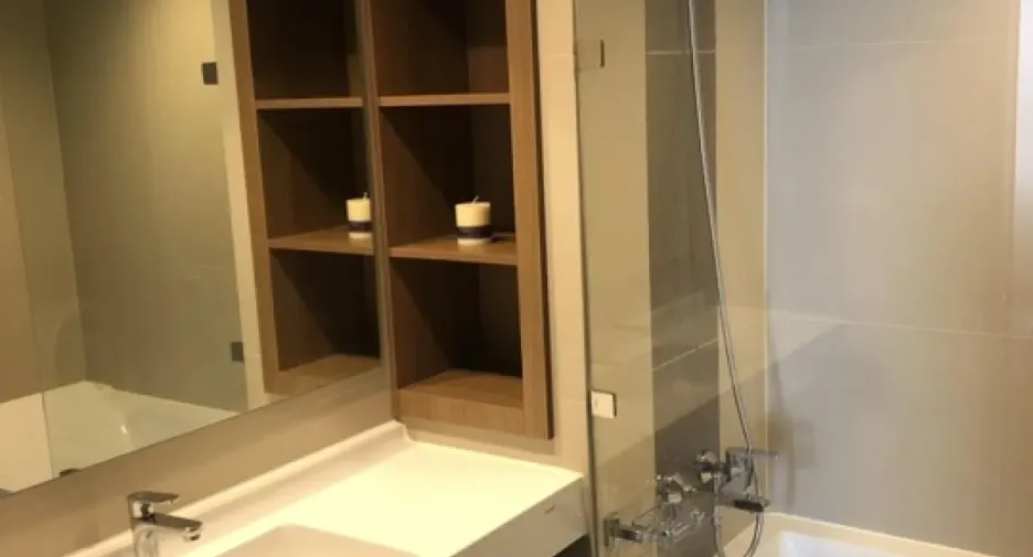 For rent 1 bed condo in Phra Khanong, Bangkok