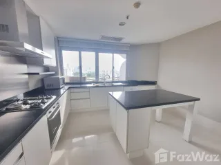 For rent 3 bedrooms apartment in Sathon, Bangkok