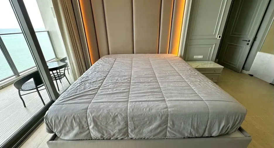 For rent 2 bedrooms condo in Bang Lamung, Chonburi