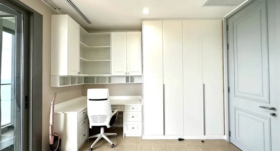 For rent 2 bedrooms condo in Bang Lamung, Chonburi