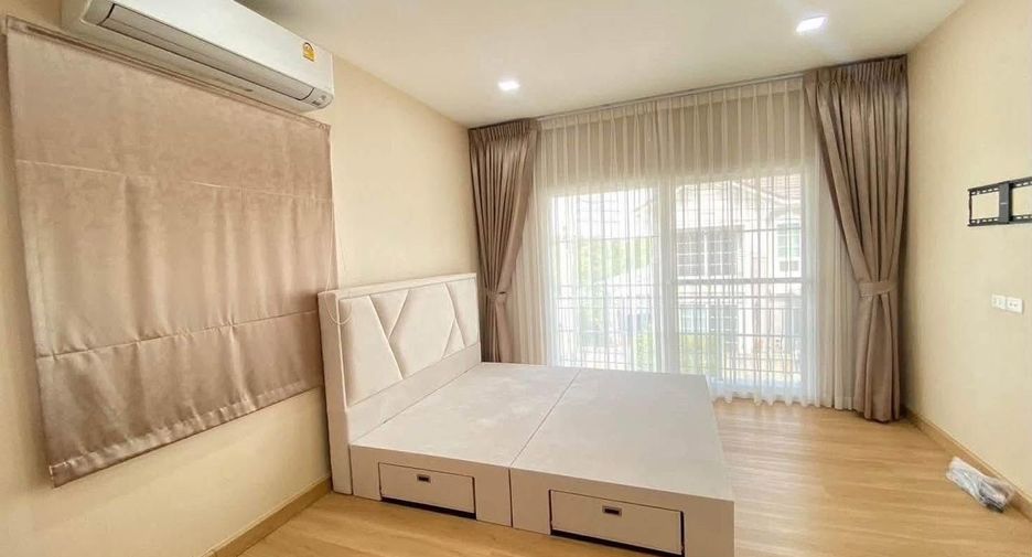 À louer 3 chambres maison à Mueang Samut Prakan, Samut Prakan