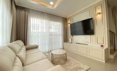 À louer 3 chambres maison à Mueang Samut Prakan, Samut Prakan