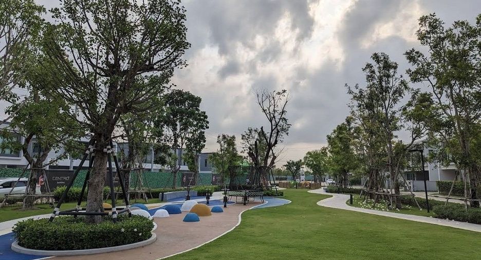 For rent 5 ベッドルーム house in Bang Phli, Samut Prakan