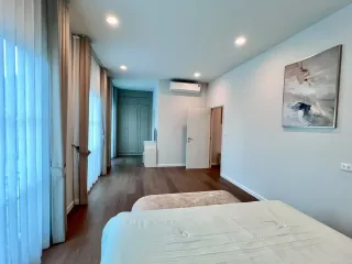 À louer 4 chambres maison à Mueang Phuket, Phuket