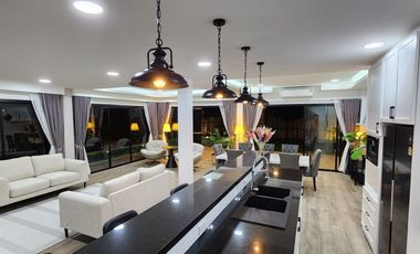 Villa en venta y en alquiler de 5 habitaciones en Bang Lamung, Chonburi
